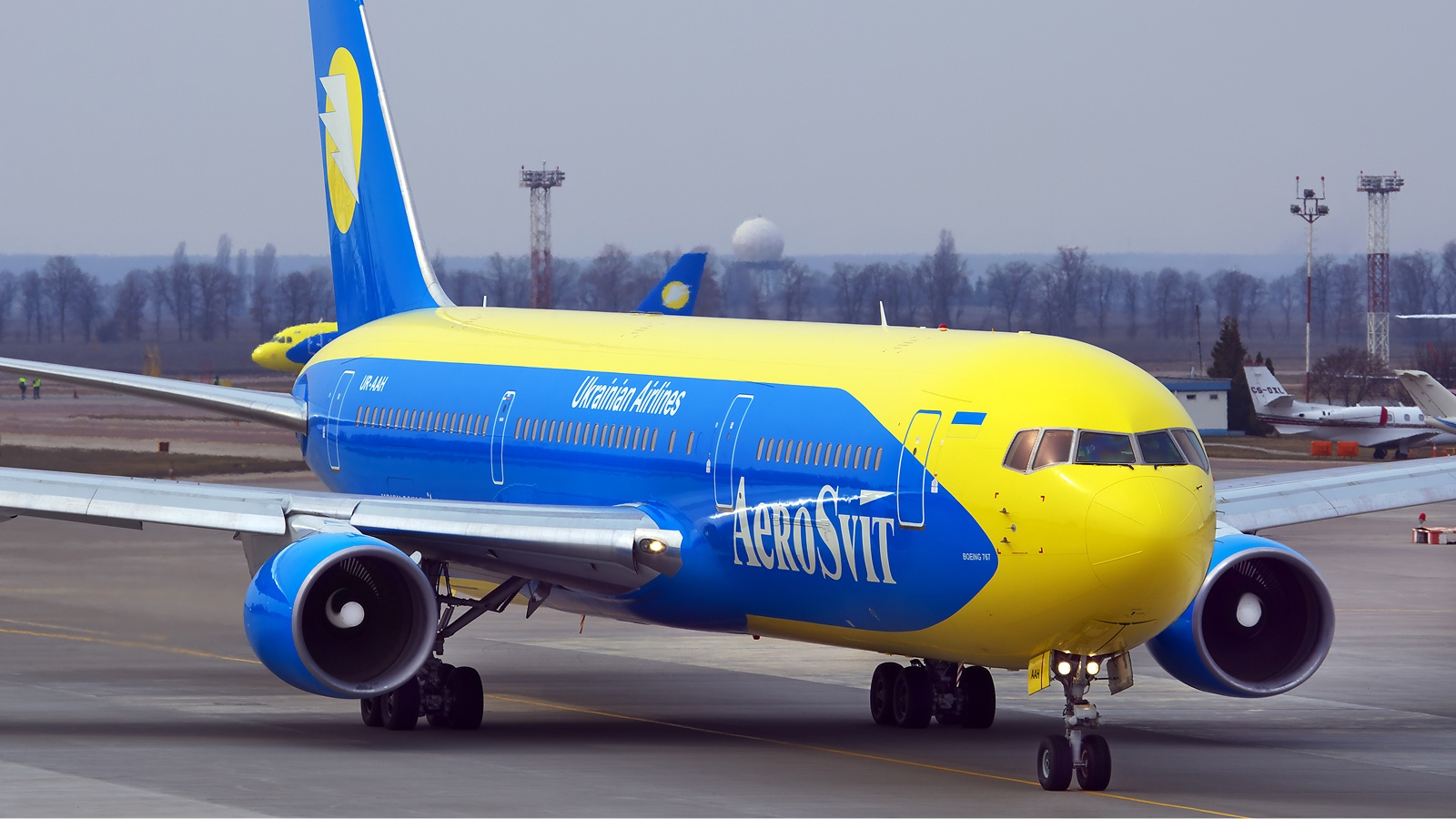AeroSvit goes live with Crane 4C