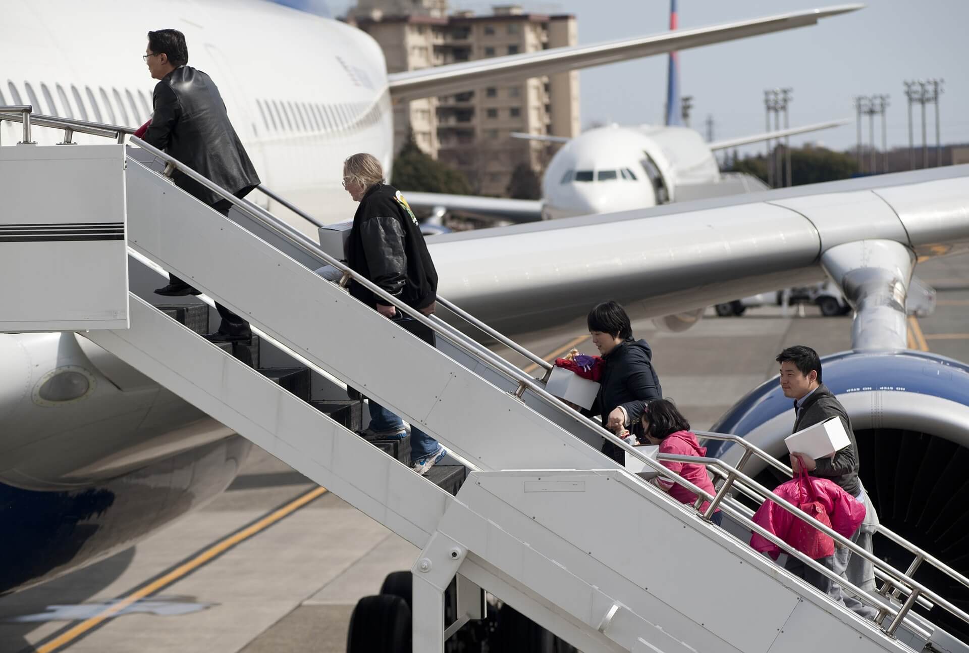Can airlines increase their revenue and loyalty at the same time? 