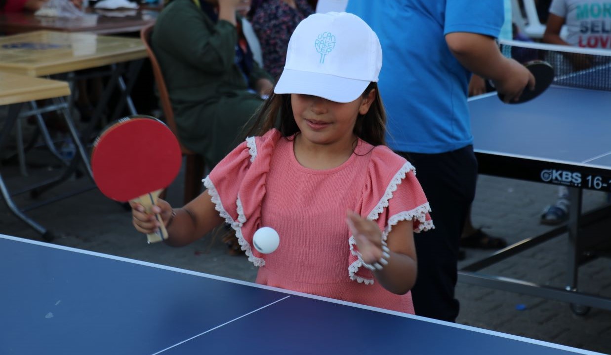 ''Rackets Up'' Reaches Out to Children Affected by Earthquake in Malatya