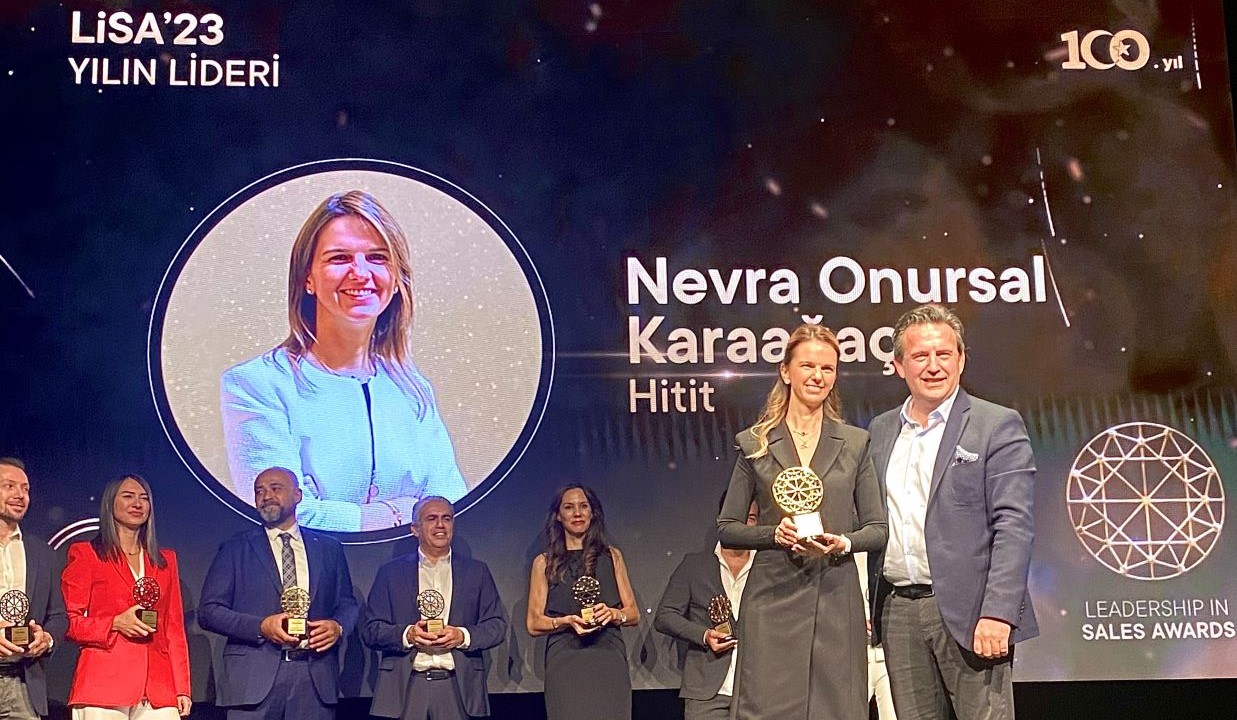 Yılın Satışın Lideri Ödülü Nevra Onursal Karaağaç’ın oldu